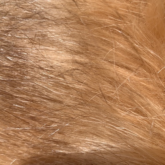 Faux fur vest with fringe - Picture 2 of 6